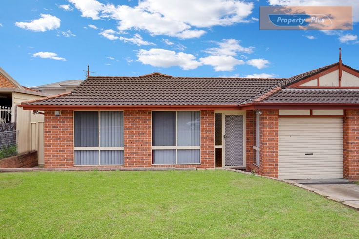 72A Explorers Way, St Clair NSW 2759