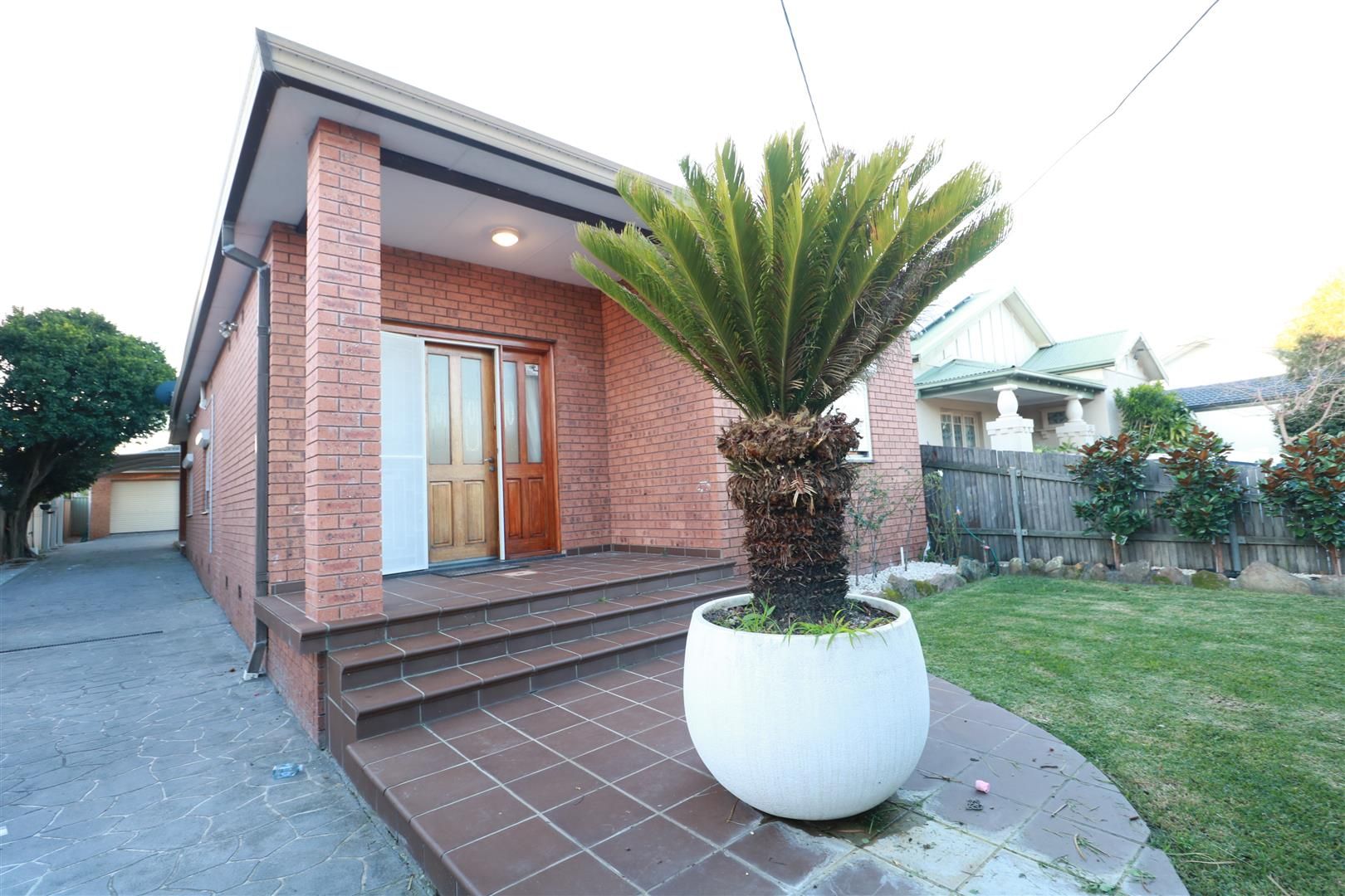 3 bedrooms House in 20 Glenore Road CANTERBURY NSW, 2193