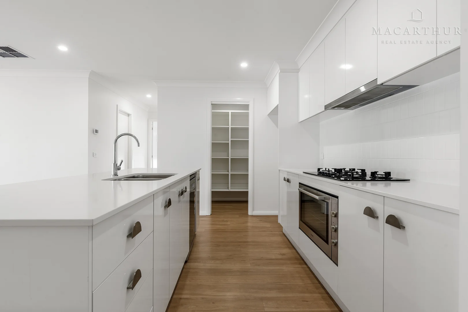 Additional image 2 of 163 Valencia Drive, Gobbagombalin NSW 2650