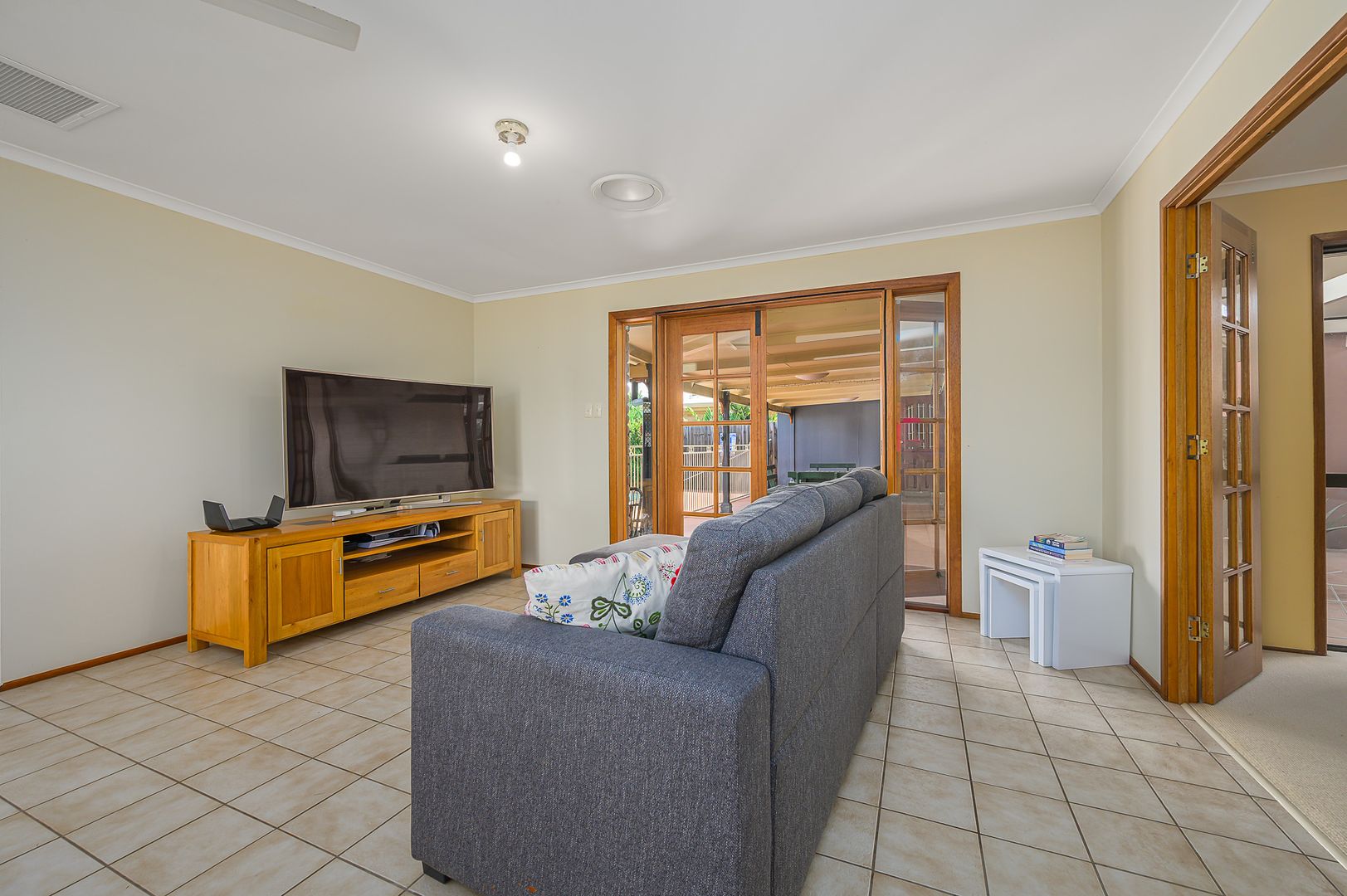 9 Watford Street, Telina QLD 4680, Image 2