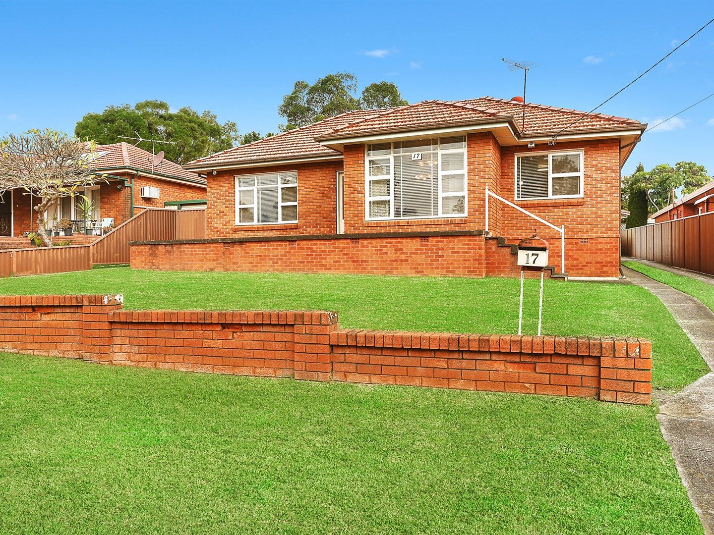 17 Springfield Road, Padstow NSW 2211, Image 1