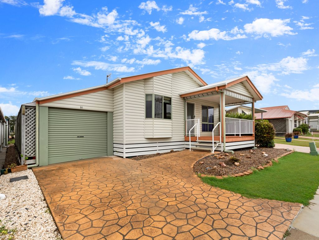 2 bedrooms Apartment / Unit / Flat in 16/7 Bay Drive URRAWEEN QLD, 4655