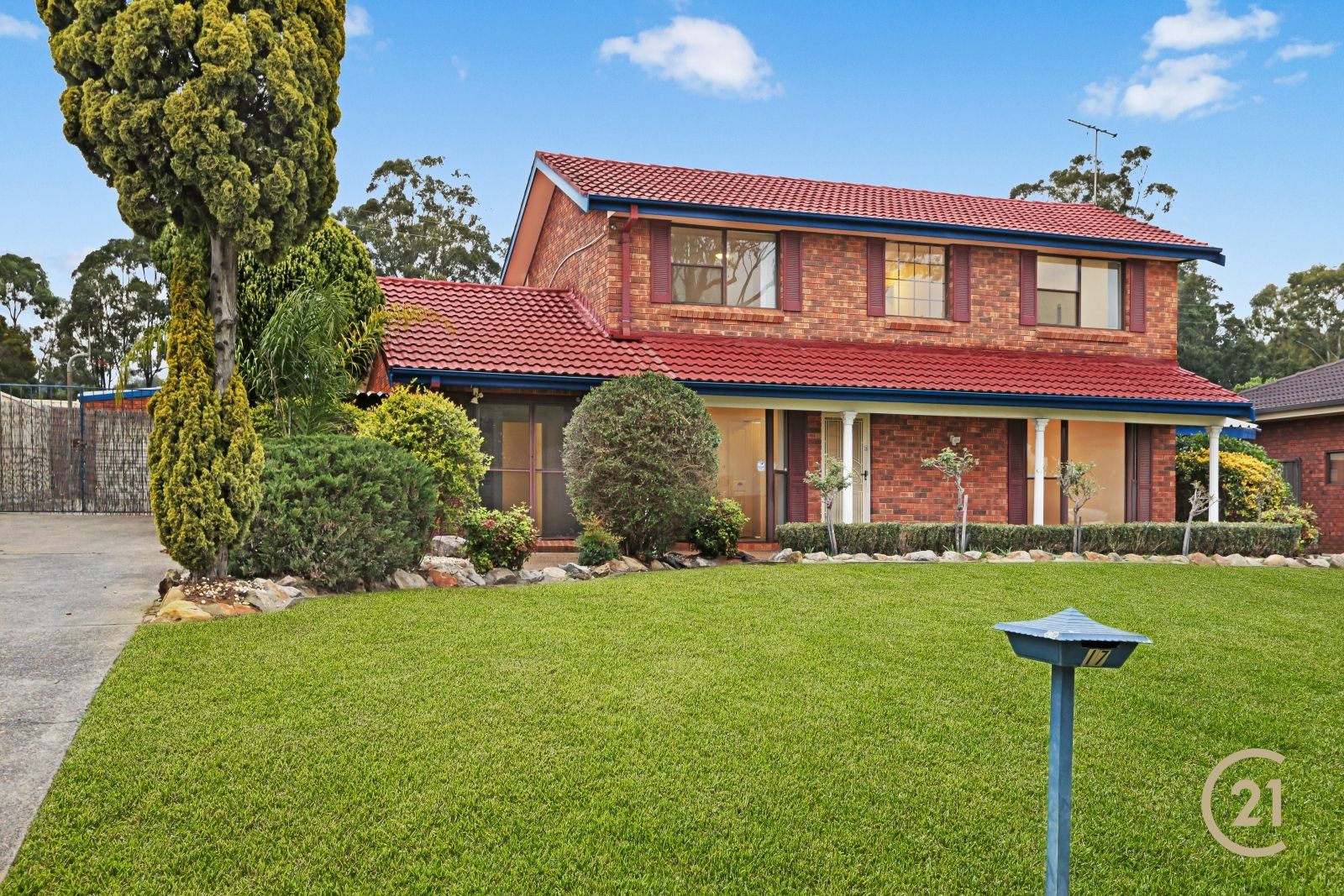 17 Clifford Crescent, Ingleburn NSW 2565