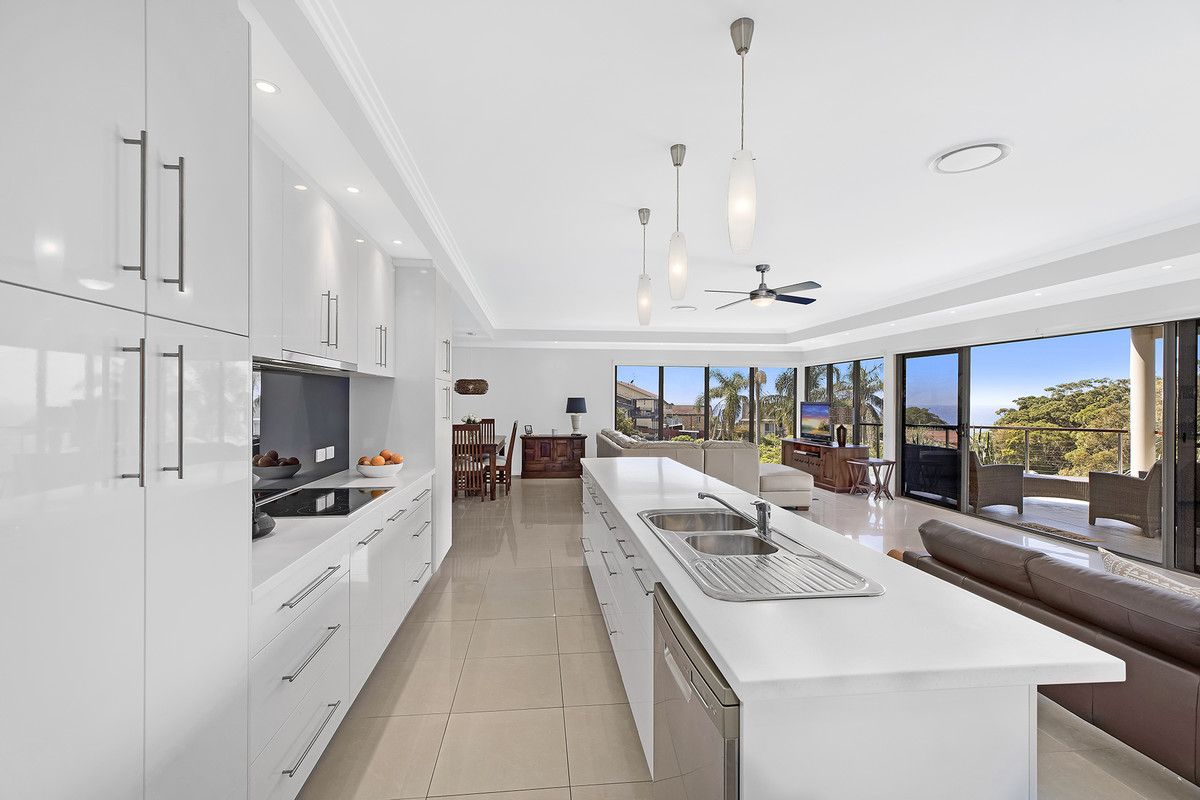 11 Endeavour Drive, Avoca Beach Property History & Address Research