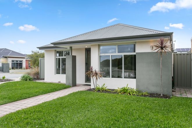 Picture of 11 Wadham Link, PIARA WATERS WA 6112