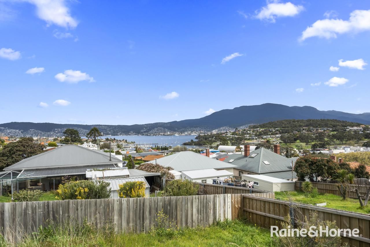 44 Bayfield Street, Bellerive TAS 7018, Image 2