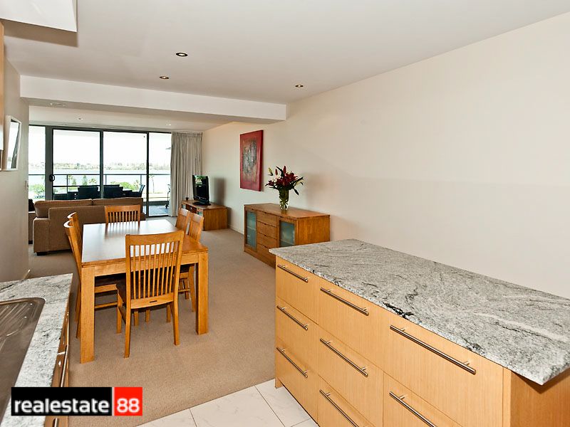 25/132 Terrace Road, Perth WA 6000, Image 2