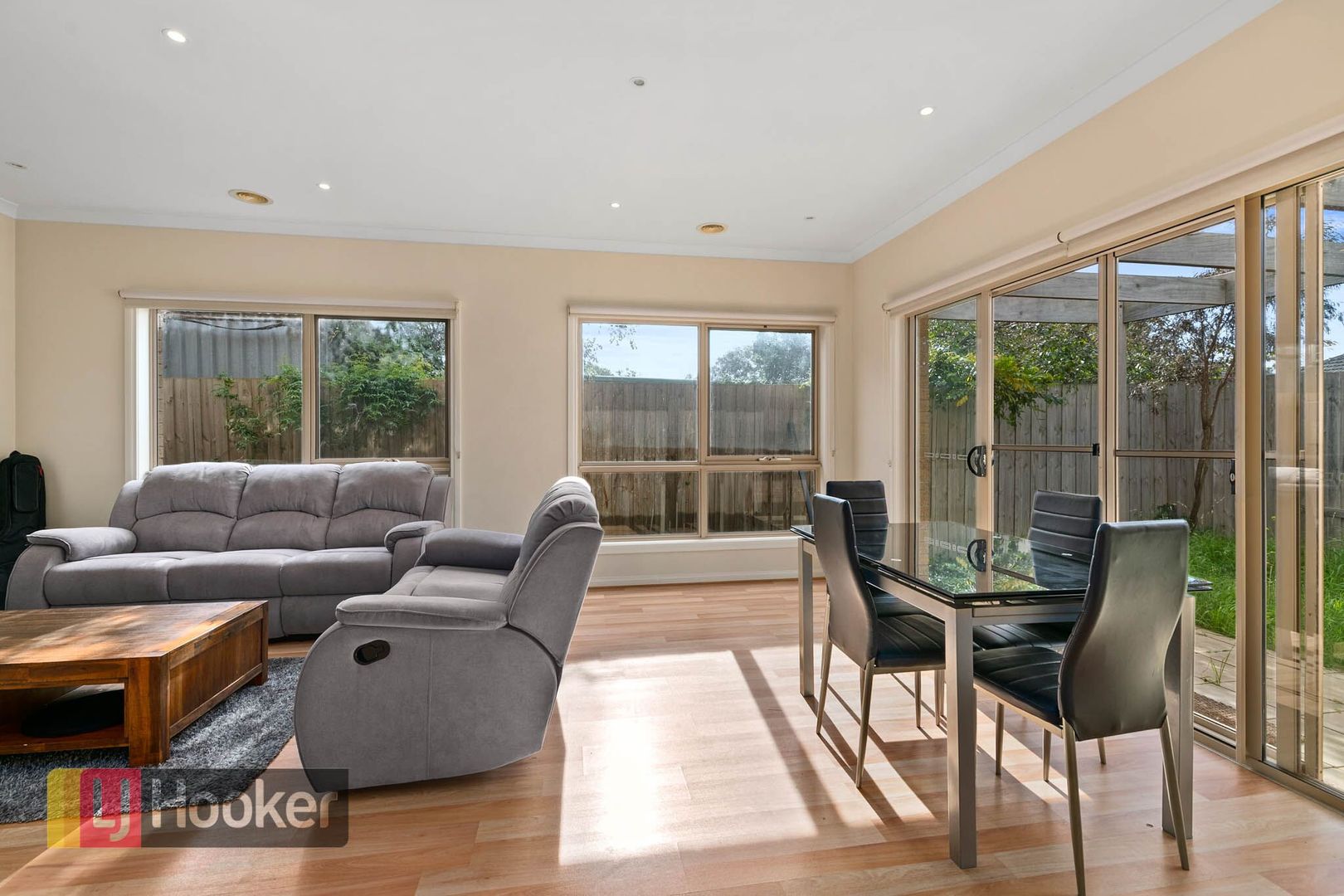 2/9 STEPHENS AVENUE, Springvale VIC 3171, Image 2