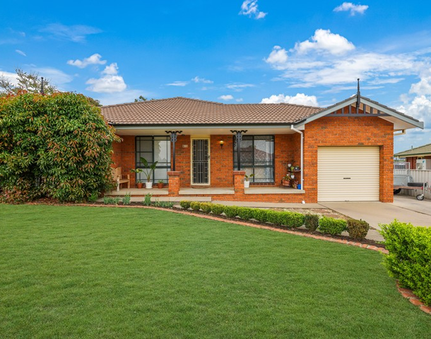 96 Morilla Street, Hillvue NSW 2340