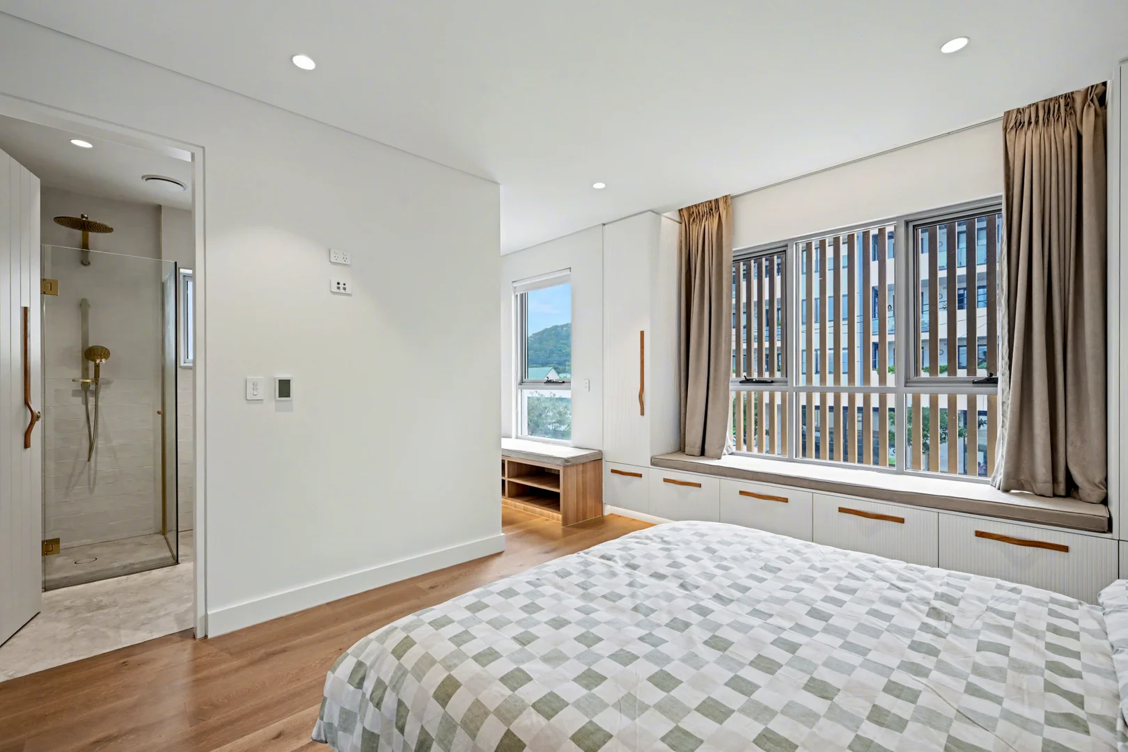 Additional image 9 of 376 Ocean View Road, Ettalong Beach NSW 2257