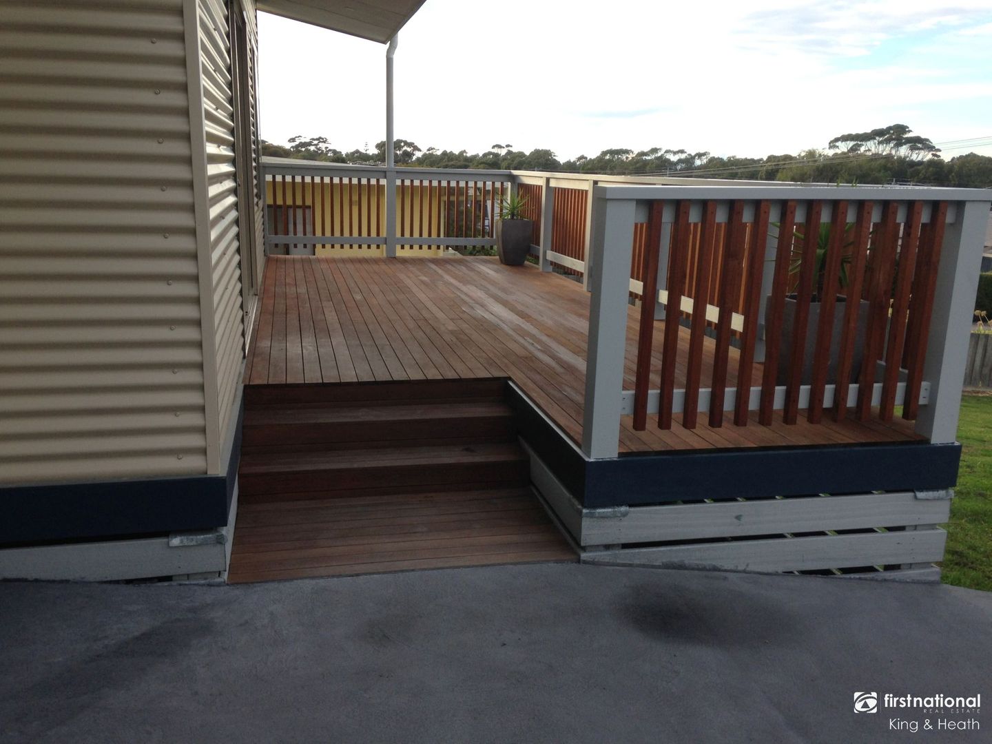 25 Robin Street, Lakes Entrance VIC 3909, Image 2