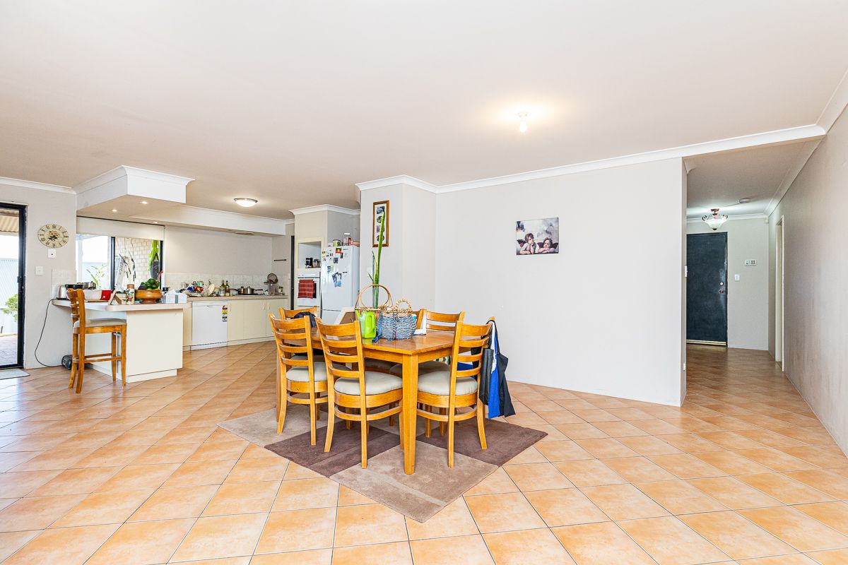 14 Costello Court, Usher WA 6230, Image 2