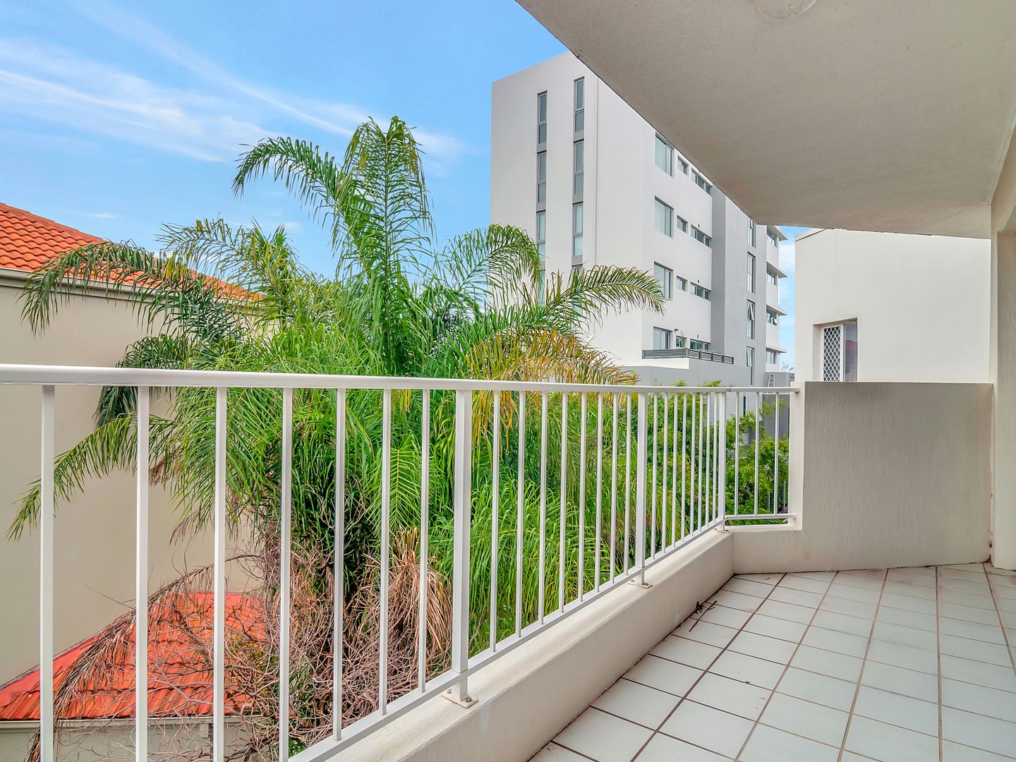 15/444 Marine Parade, Biggera Waters QLD 4216, Image 2