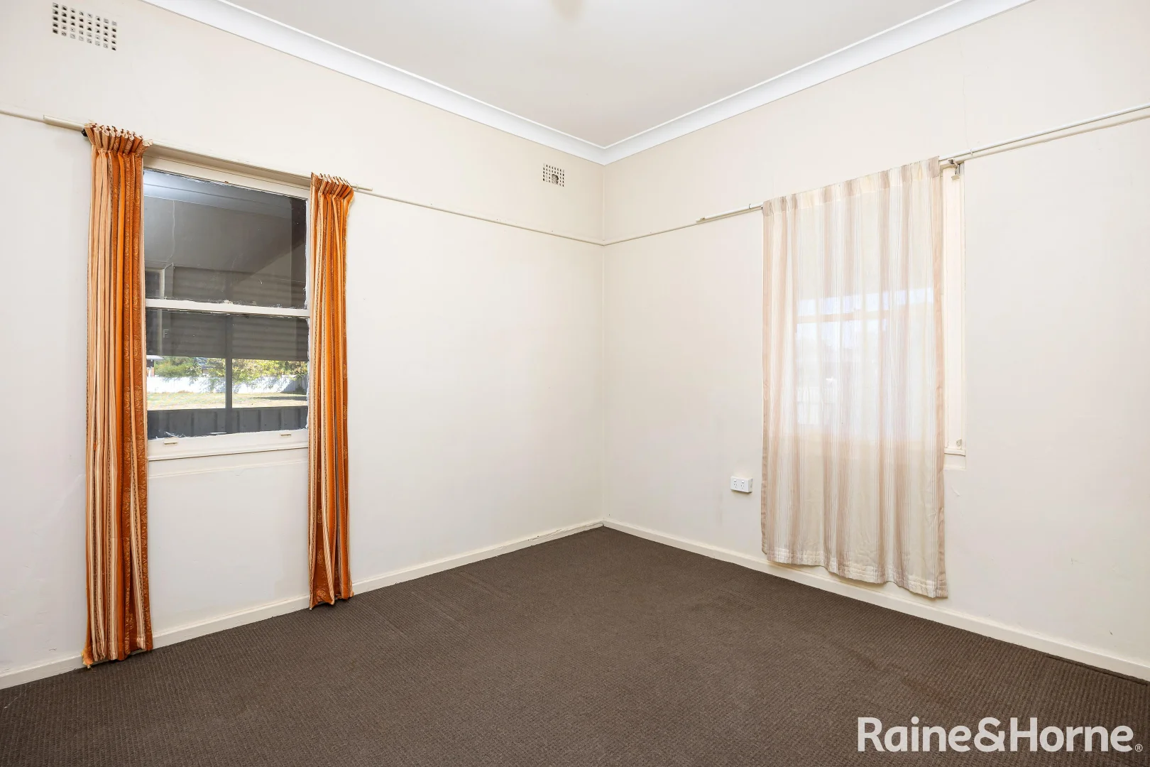 Additional image 6 of 19 North Parade, Wagga Wagga NSW 2650