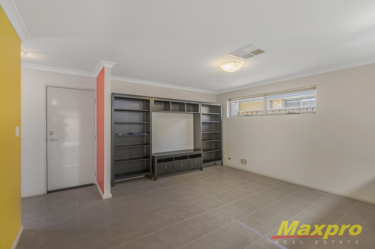 8A Fleetwood Road, Lynwood WA 6147, Image 2