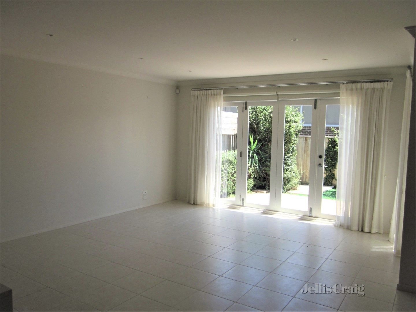 11 Burbidge Close, Burwood VIC 3125, Image 1