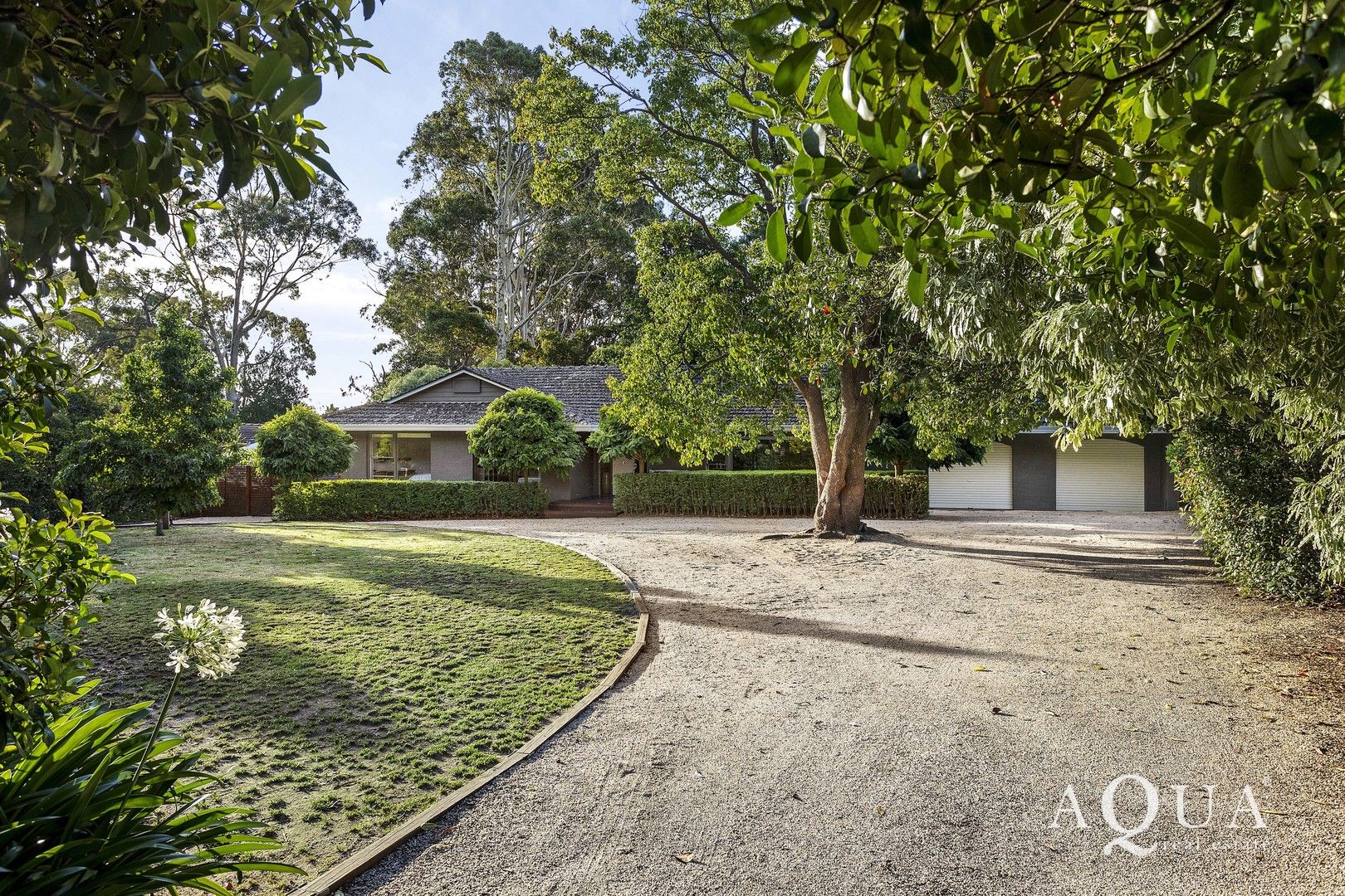 10 Bareena Drive, Mount Eliza VIC