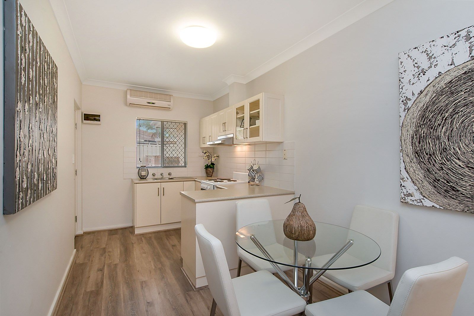 2/6 Military Road, West Beach SA 5024, Image 1