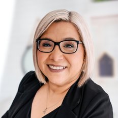 Claudia Escobar, Sales representative