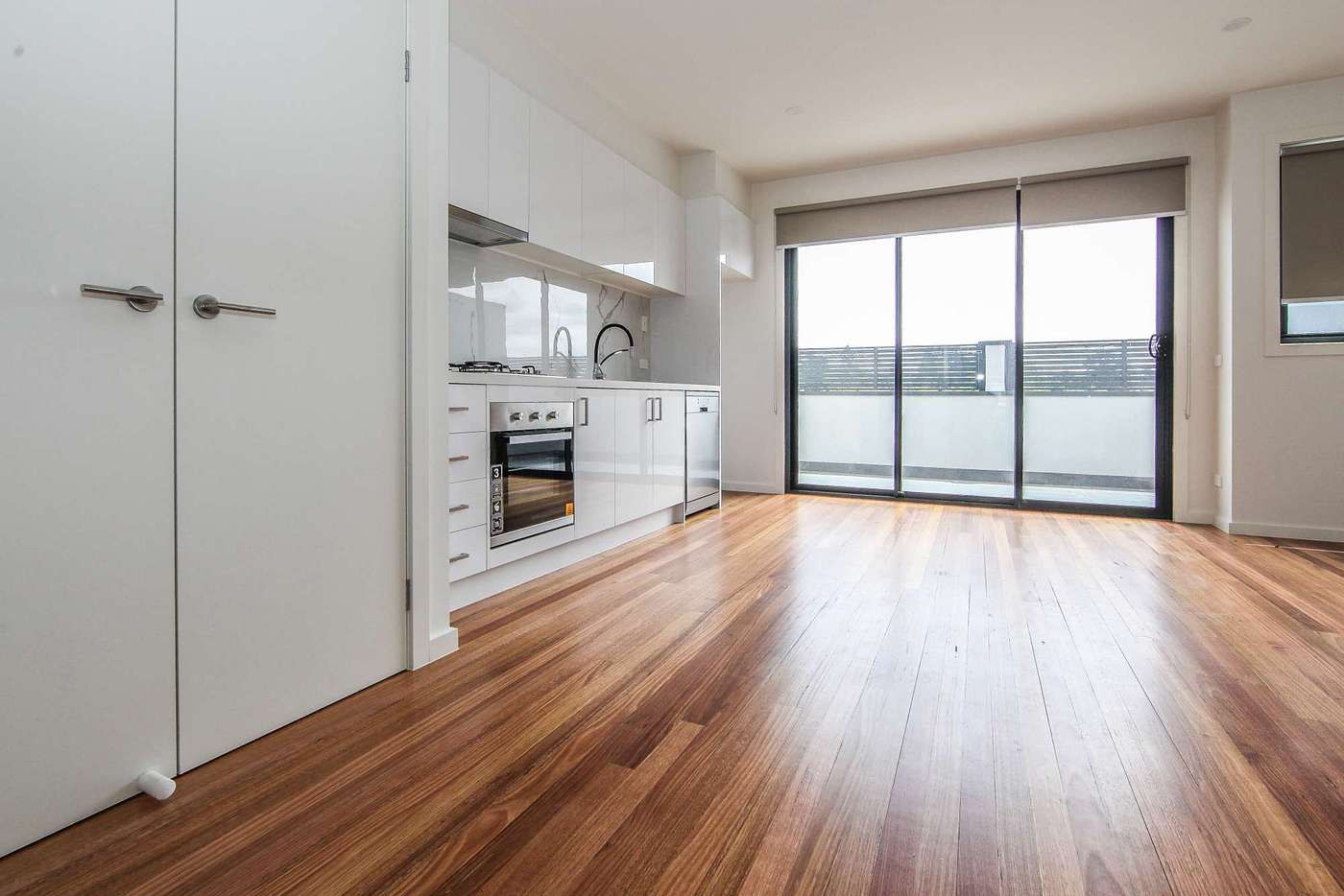 10-561-boronia-road-wantirna-vic-3152-townhouse-for-rent-530-domain