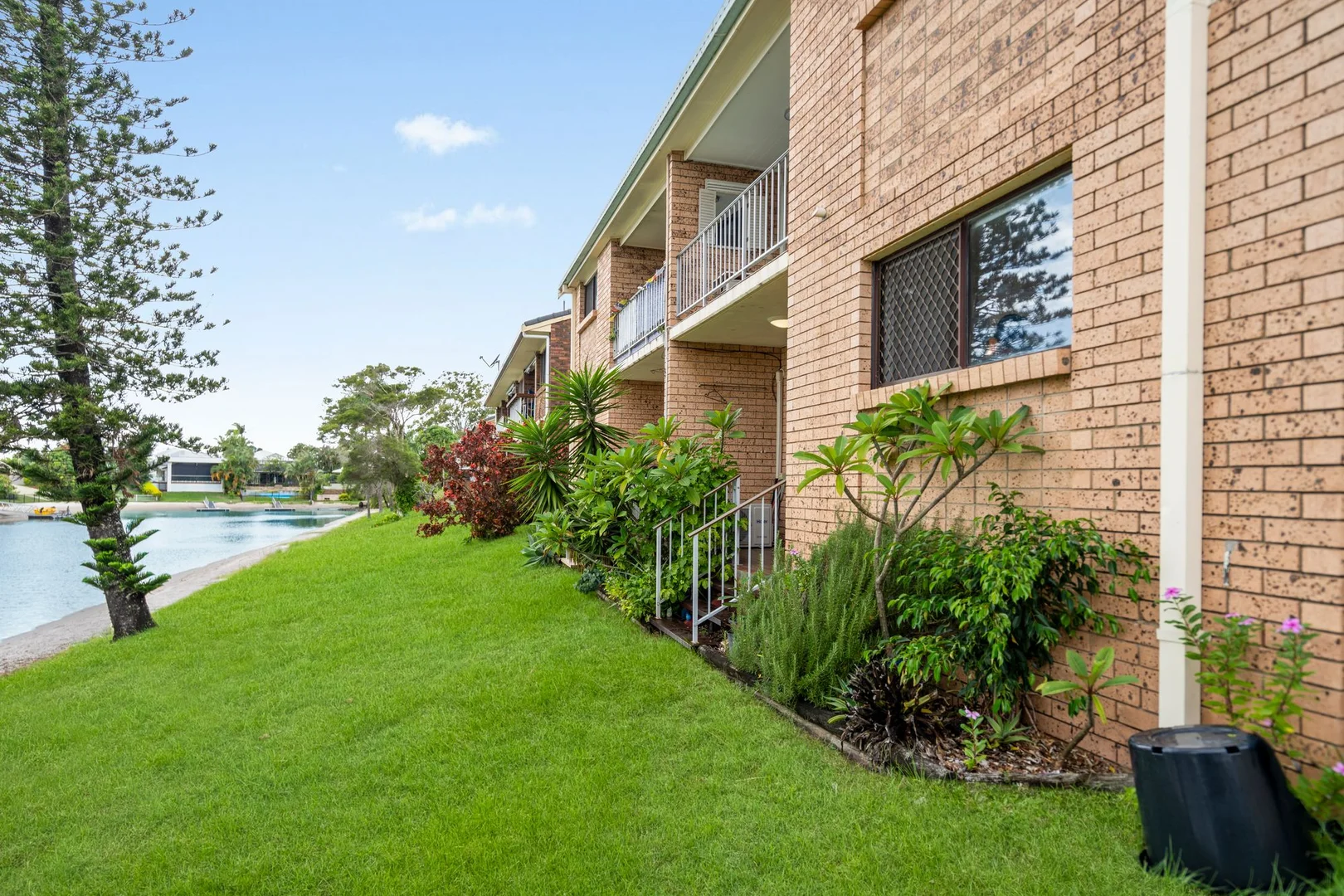 Additional image 11 of 2/49 Karbunya Street, Mermaid Waters QLD 4218