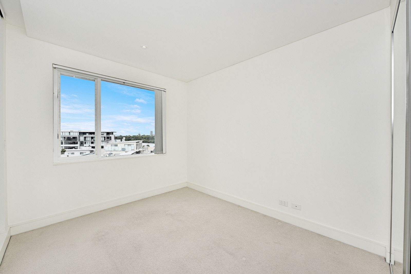 505/18 Woodlands Avenue, Breakfast Point NSW 2137, Image 2