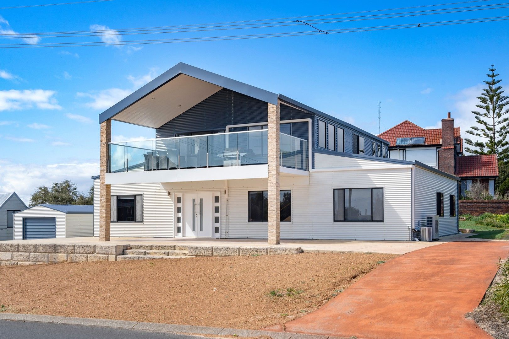 6 bedrooms House in 84 Peppermint Grove Terrace PEPPERMINT GROVE BEACH WA, 6271