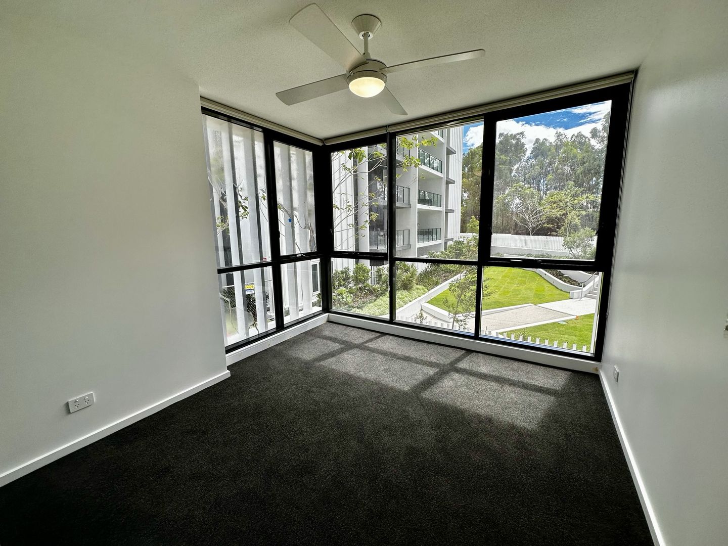 40304/2 Capital Court, Varsity Lakes QLD 4227 Apartment For Rent