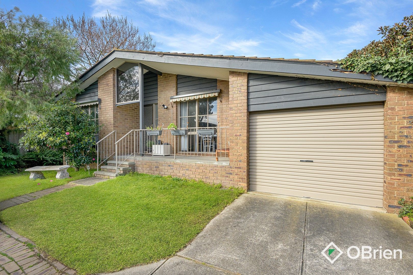 3 bedrooms Townhouse in 2/9 Baden Powell Drive FRANKSTON SOUTH VIC, 3199