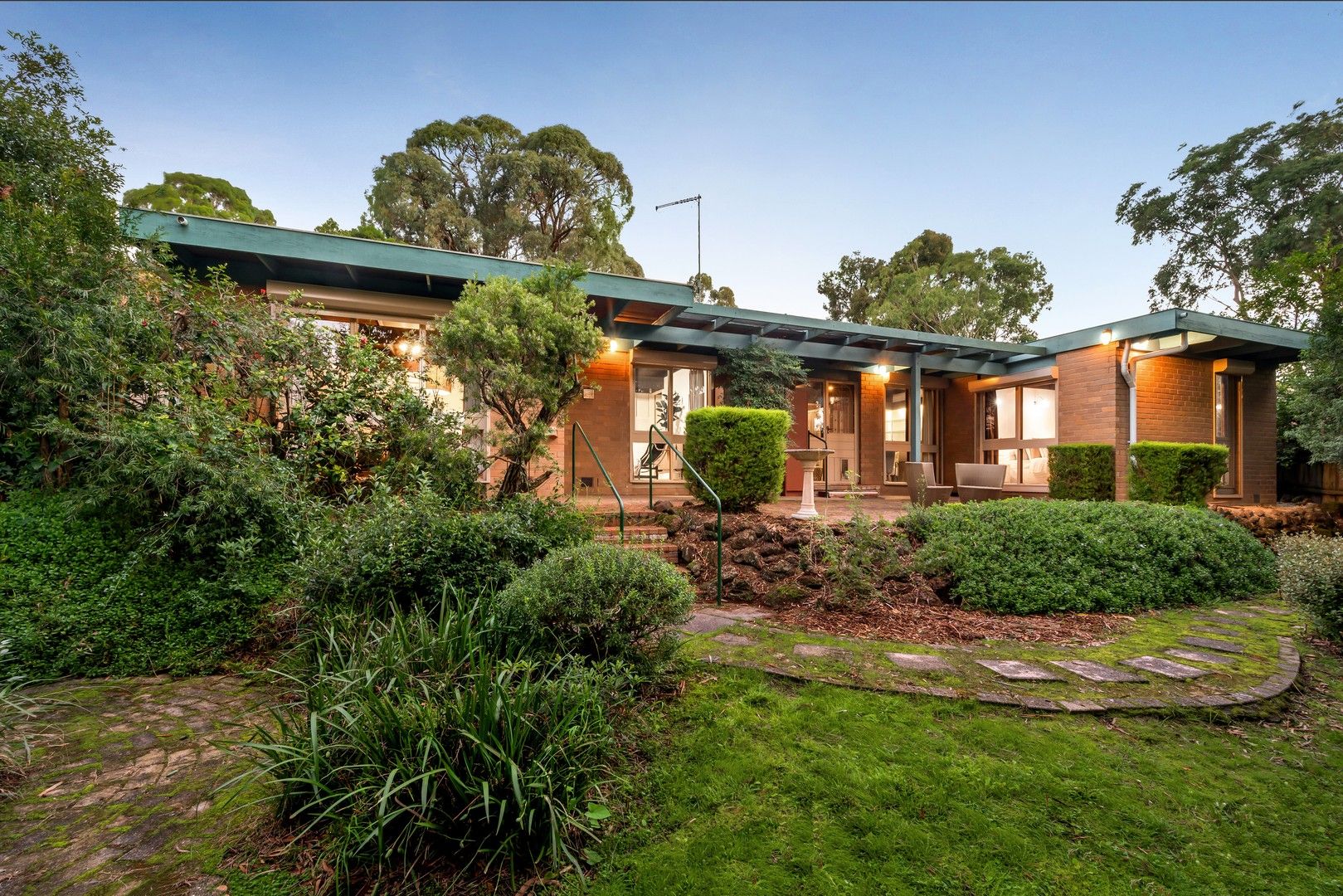 6 Brandon Court, Briar Hill VIC 3088, Image 0