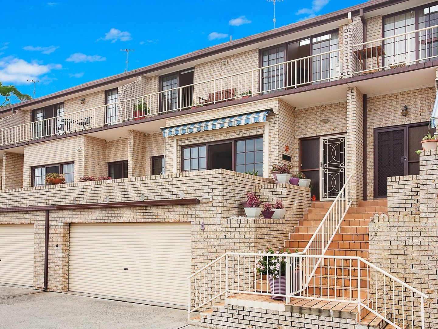 4/1 Joseph Lloyd Close, Gosford NSW 2250, Image 1