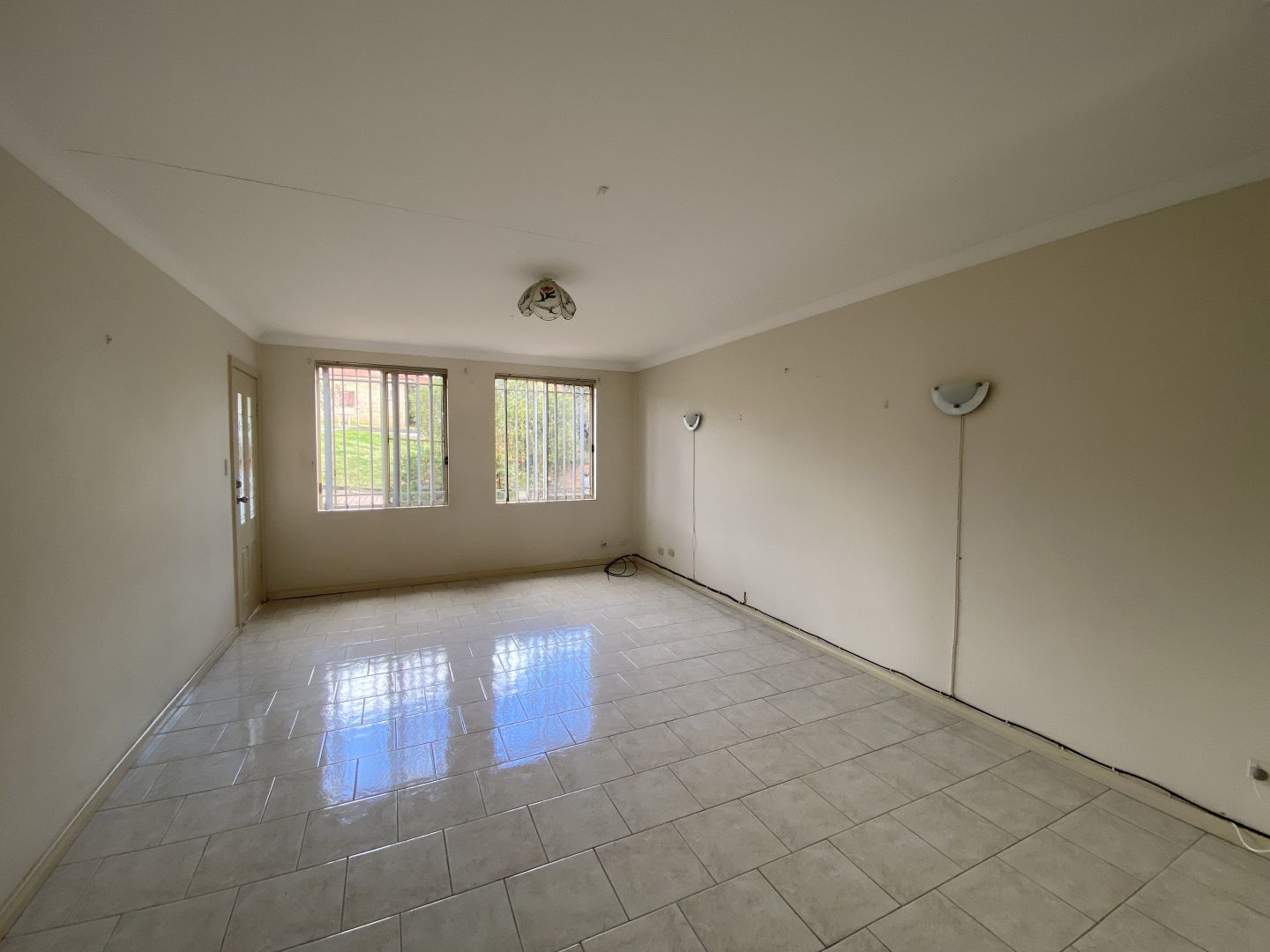 10A Mataro Close, Edensor Park NSW 2176, Image 1