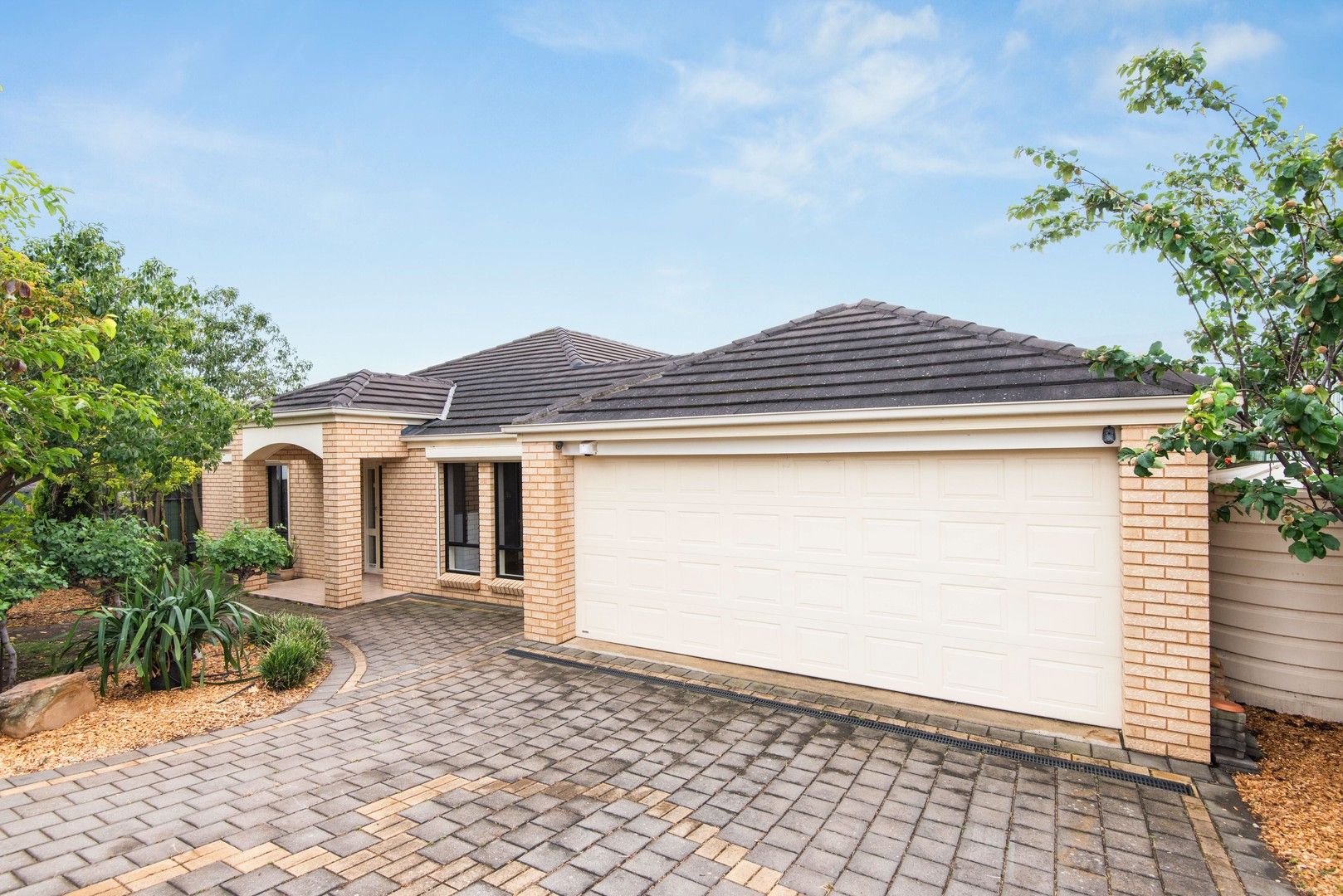 4 bedrooms House in 35 Stockade Drive WALKLEY HEIGHTS SA, 5098