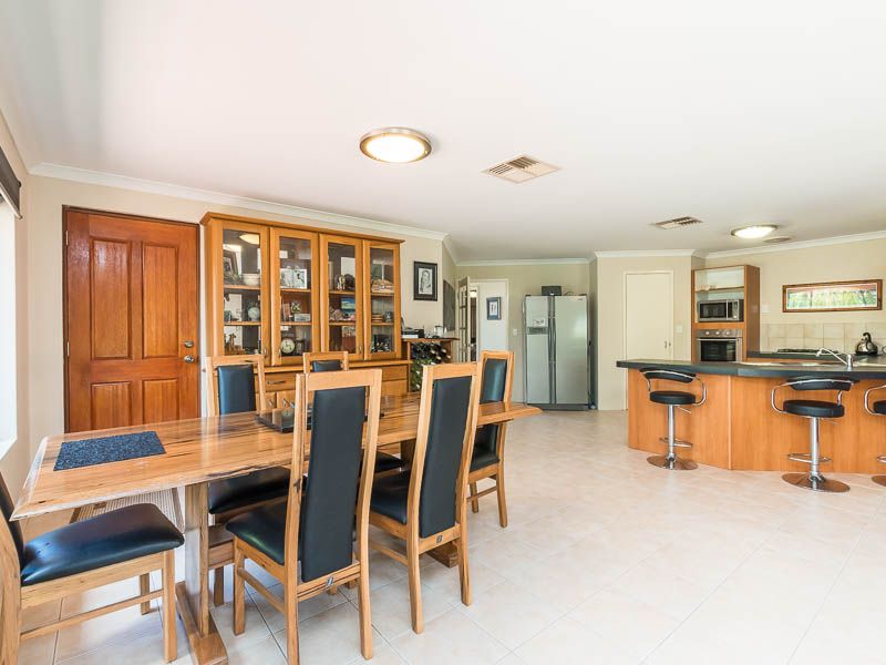 14 Mortlock Close, Jane Brook WA 6056, Image 0