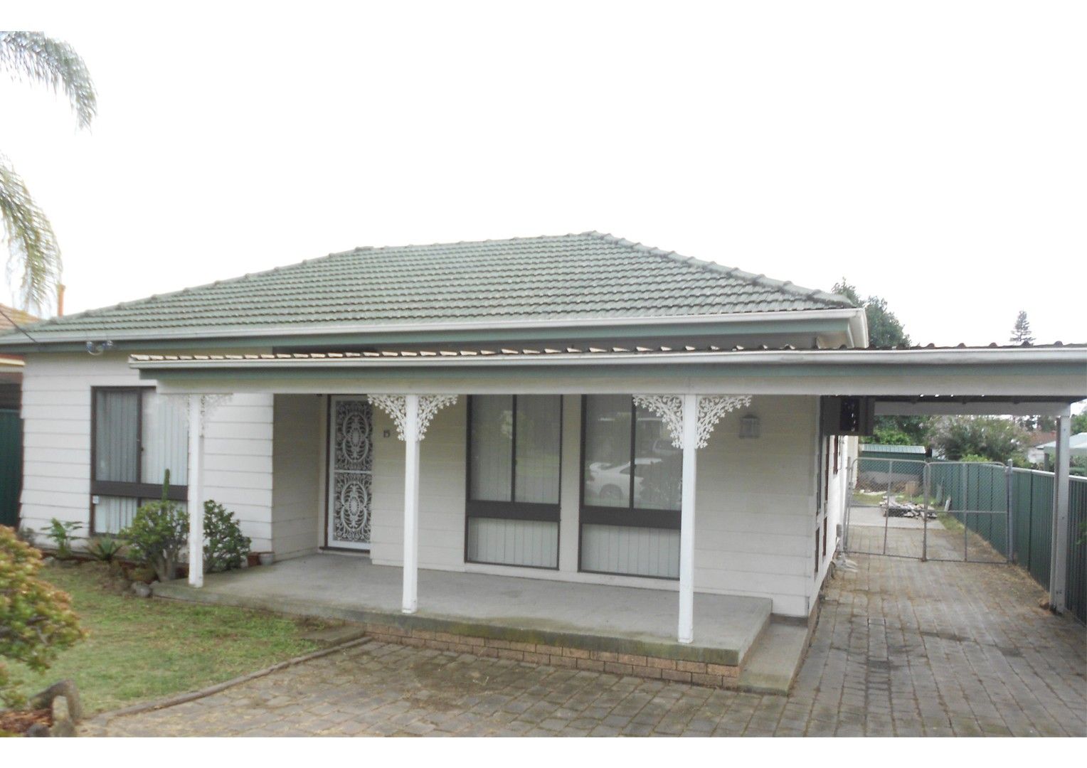 4 bedrooms House in 15 Western Crescent BLACKTOWN NSW, 2148