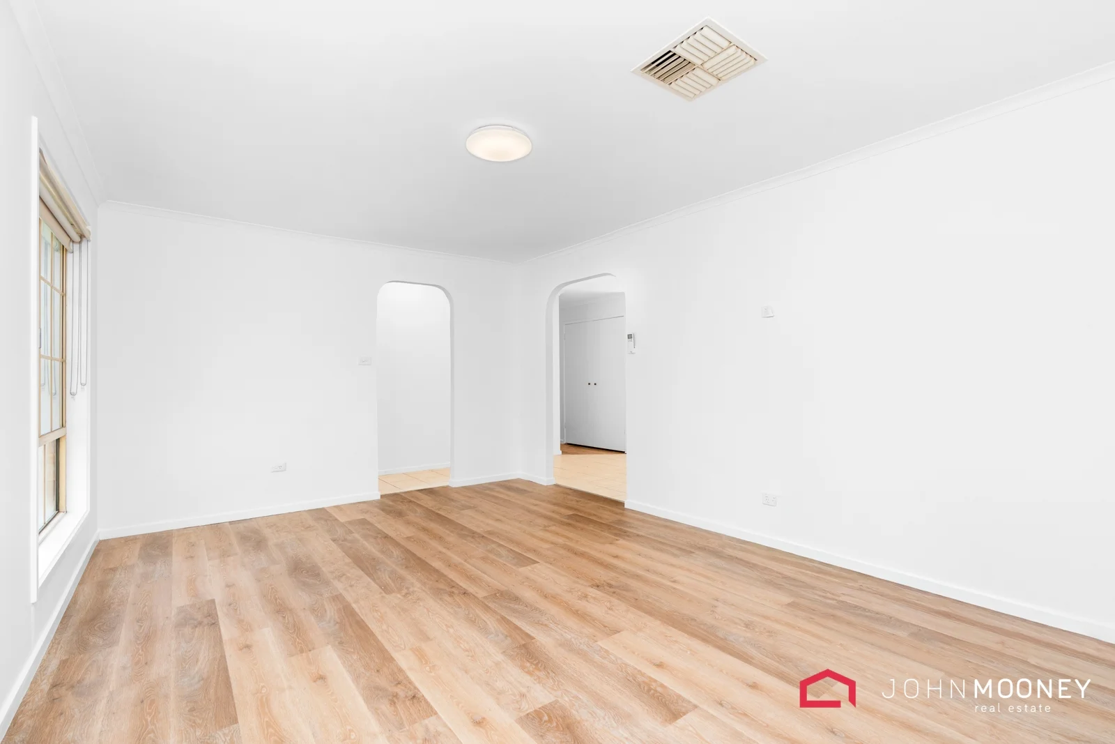 Additional image 7 of 20 Karoom Drive, Glenfield Park NSW 2650