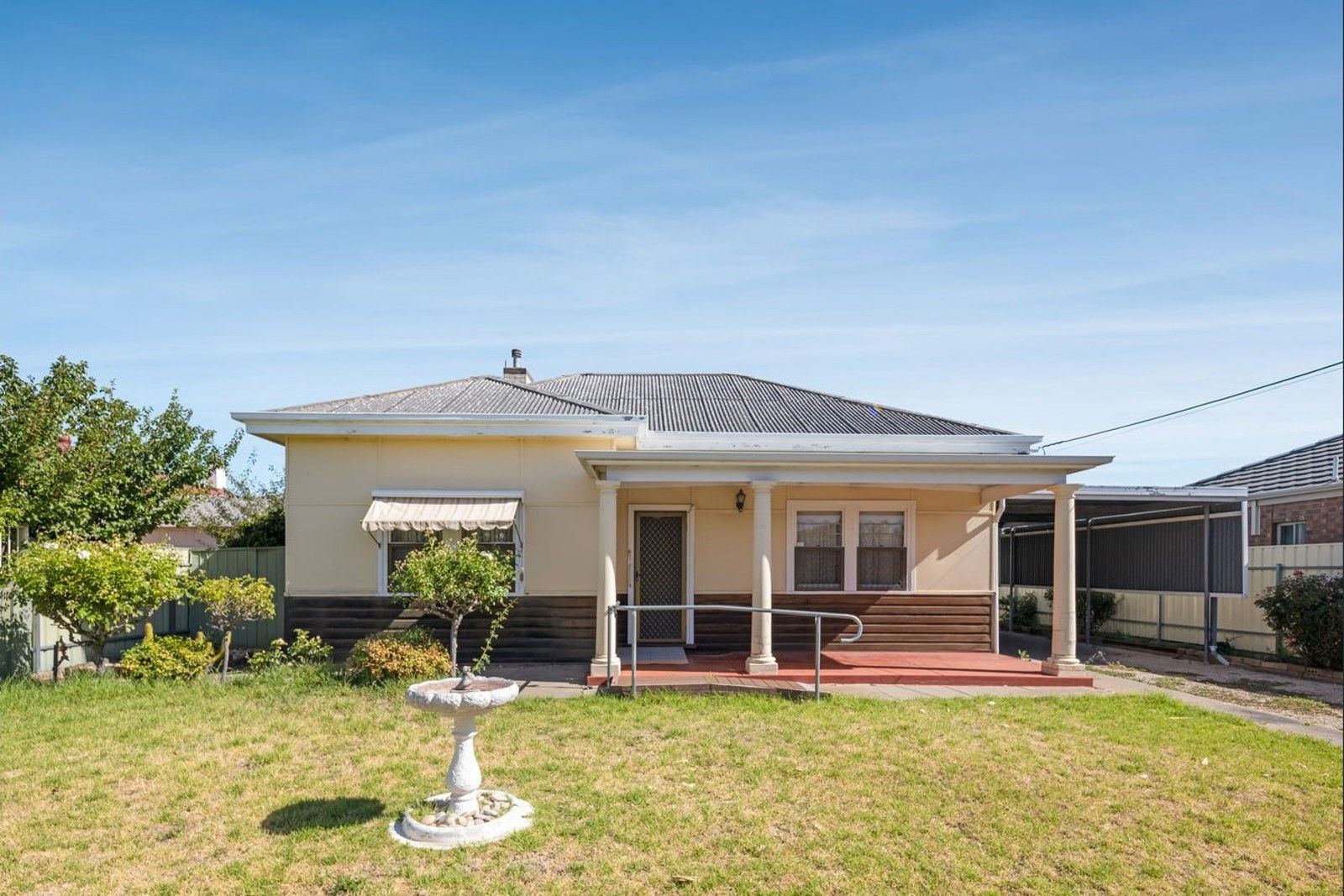 3 bedrooms House in 14 Third Avenue ASCOT PARK SA, 5043