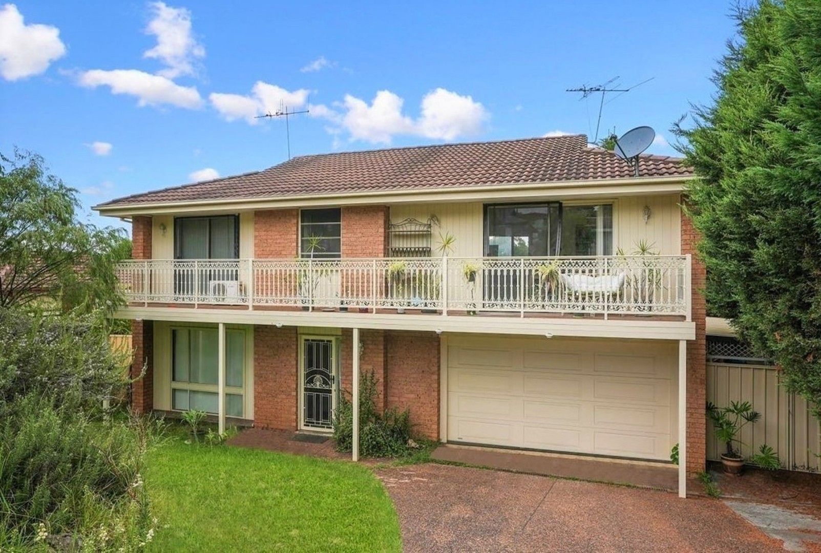 4 bedrooms House in 69 Woodcourt Street AMBARVALE NSW, 2560