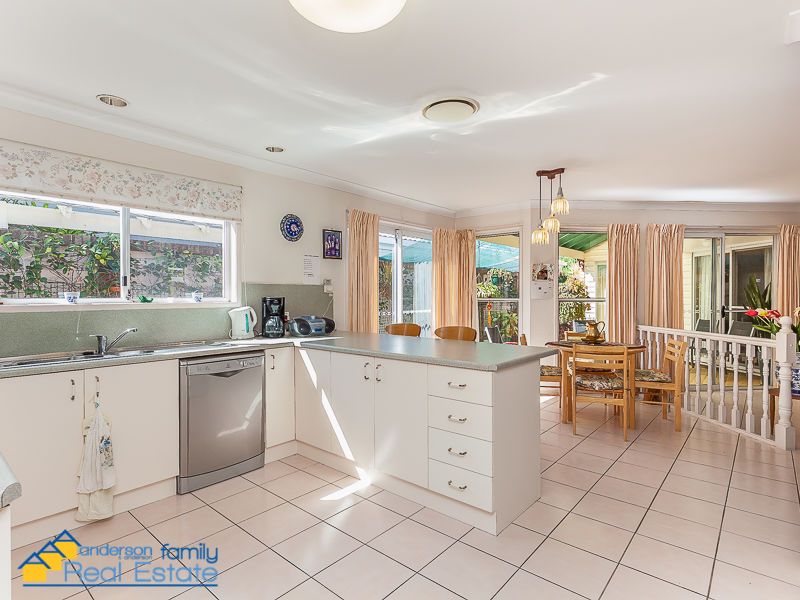 SUNNYBANK HILLS QLD 4109, Image 2