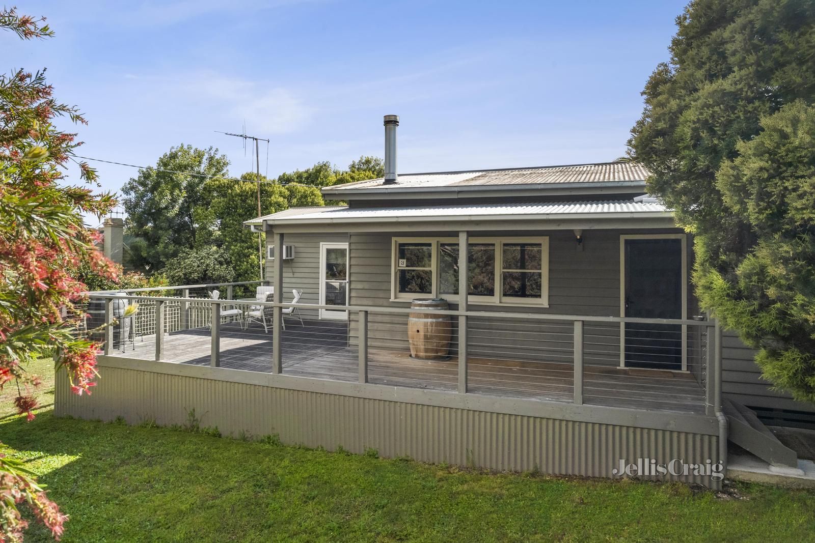 27 Templeton Street, Maldon VIC 3463, Image 0