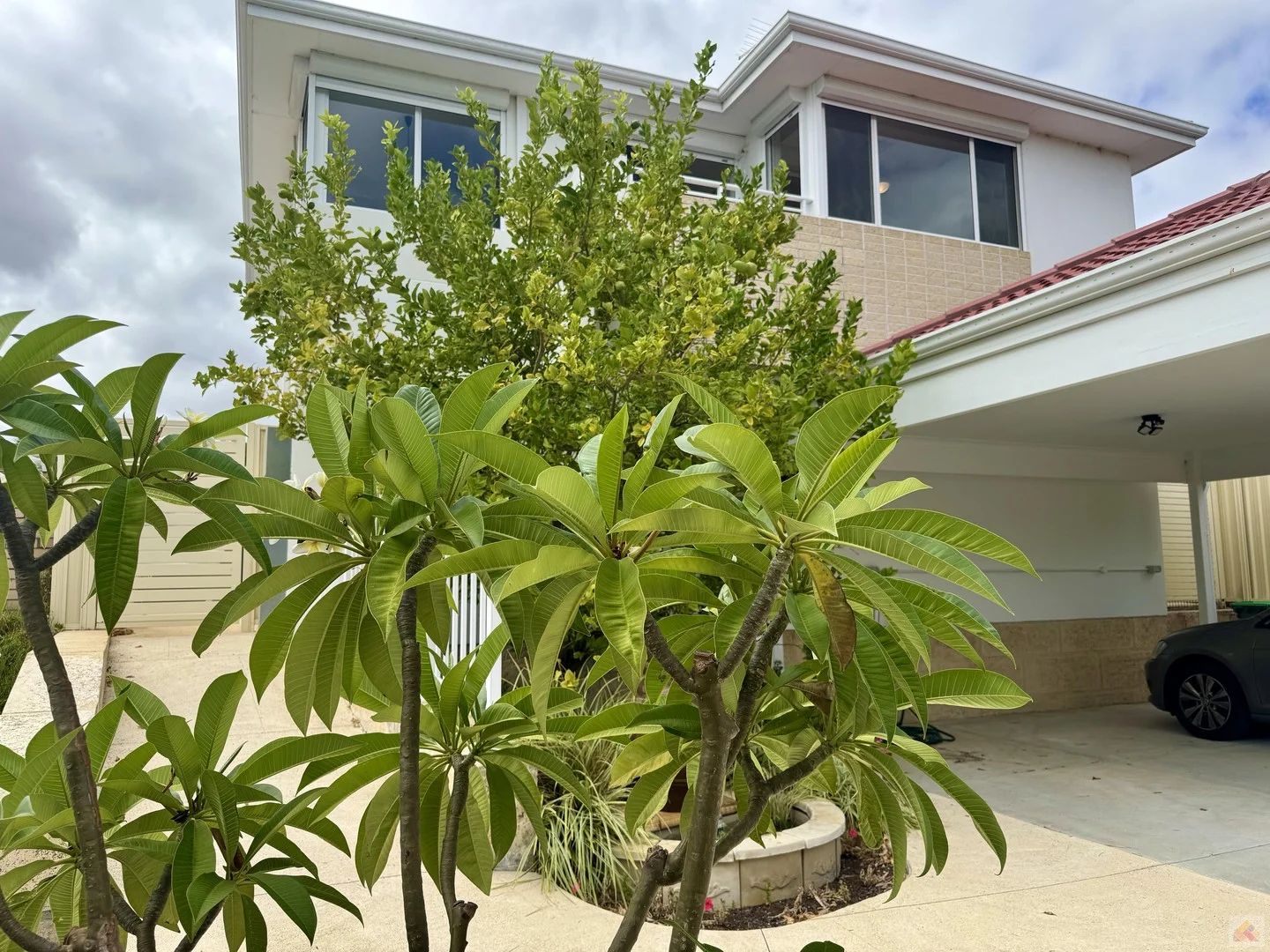 8 Willis Road, Beaconsfield WA 6162