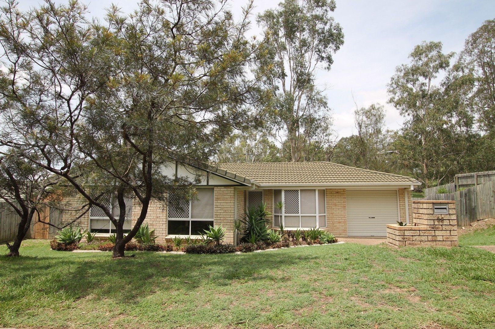 4 bedrooms House in 38 Chatfield Street EDENS LANDING QLD, 4207