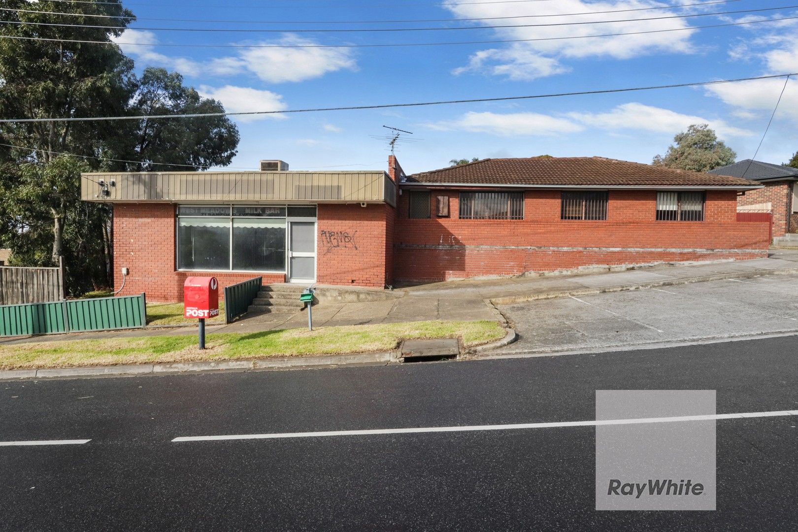3 bedrooms House in 71 Bamford Avenue WESTMEADOWS VIC, 3049
