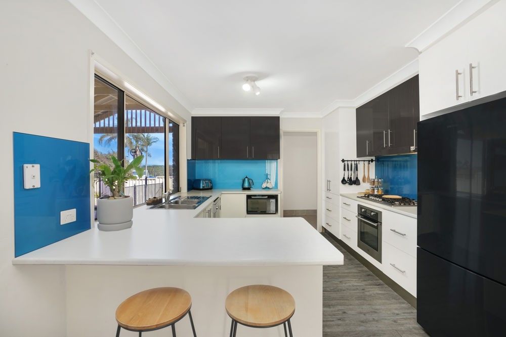 26 Rosella Circuit, Blue Haven NSW 2262, Image 2