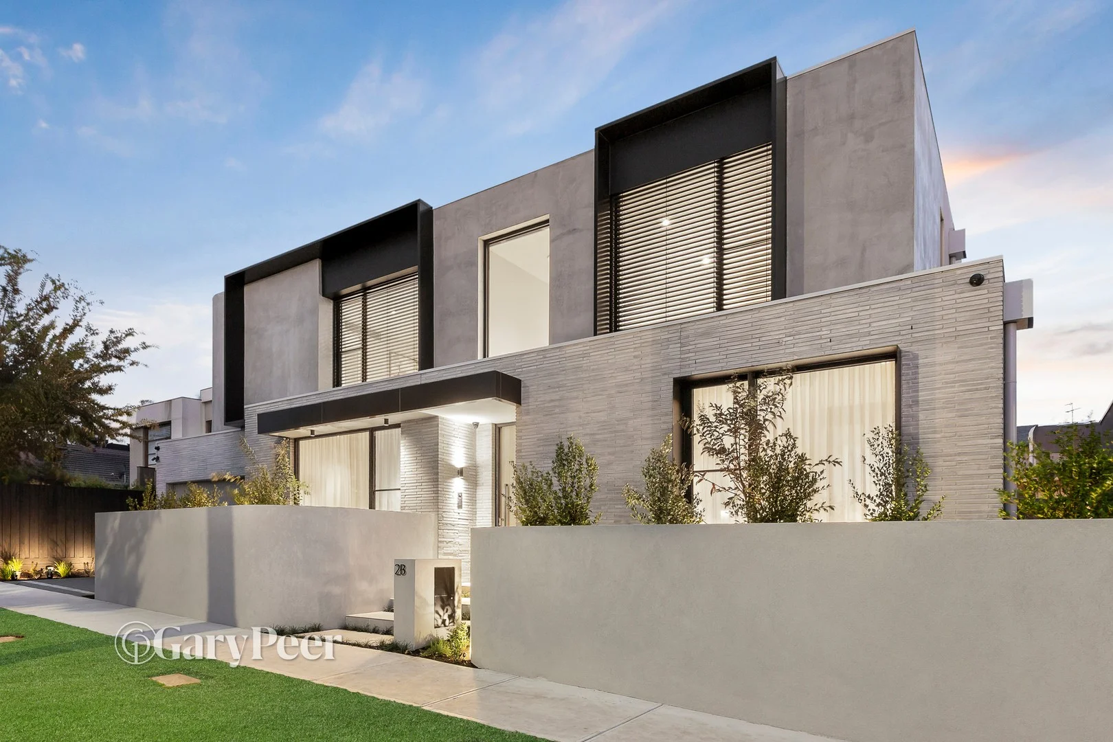 2b Tennyson Avenue, Caulfield North VIC 3161