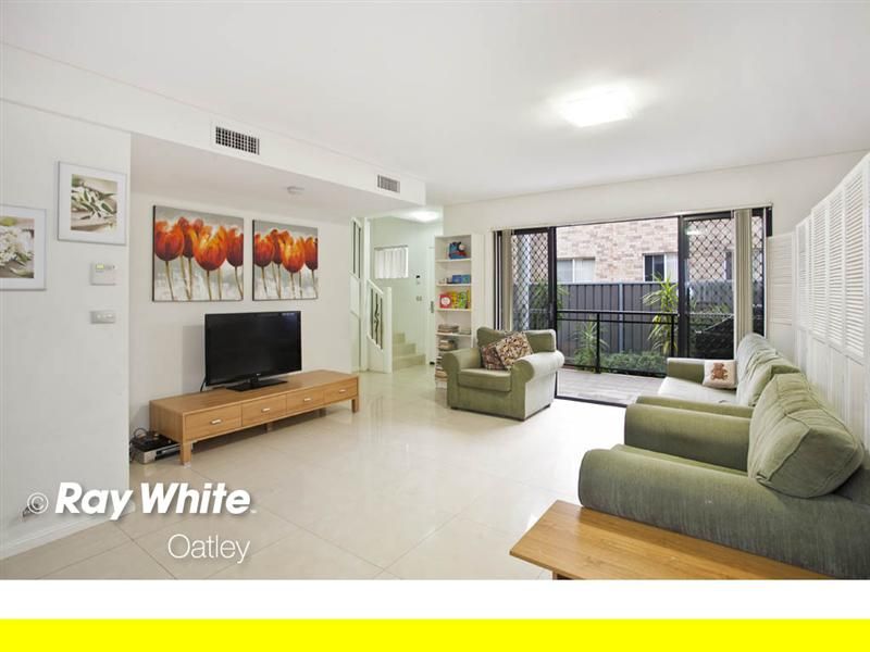 2/6 Oatley Parade, OATLEY NSW 2223, Image 1