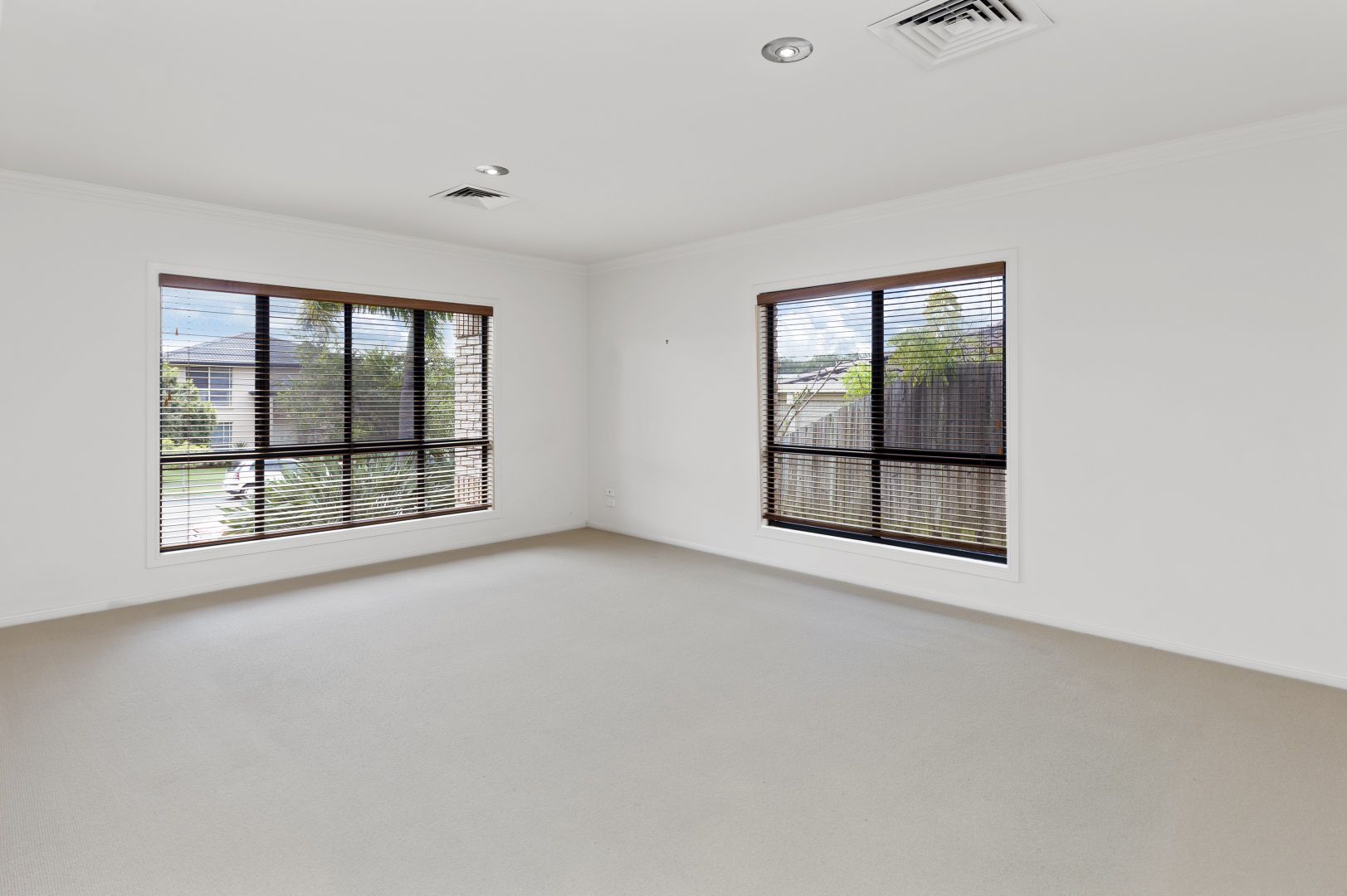 48 Crestwood Drive, Molendinar QLD 4214, Image 1