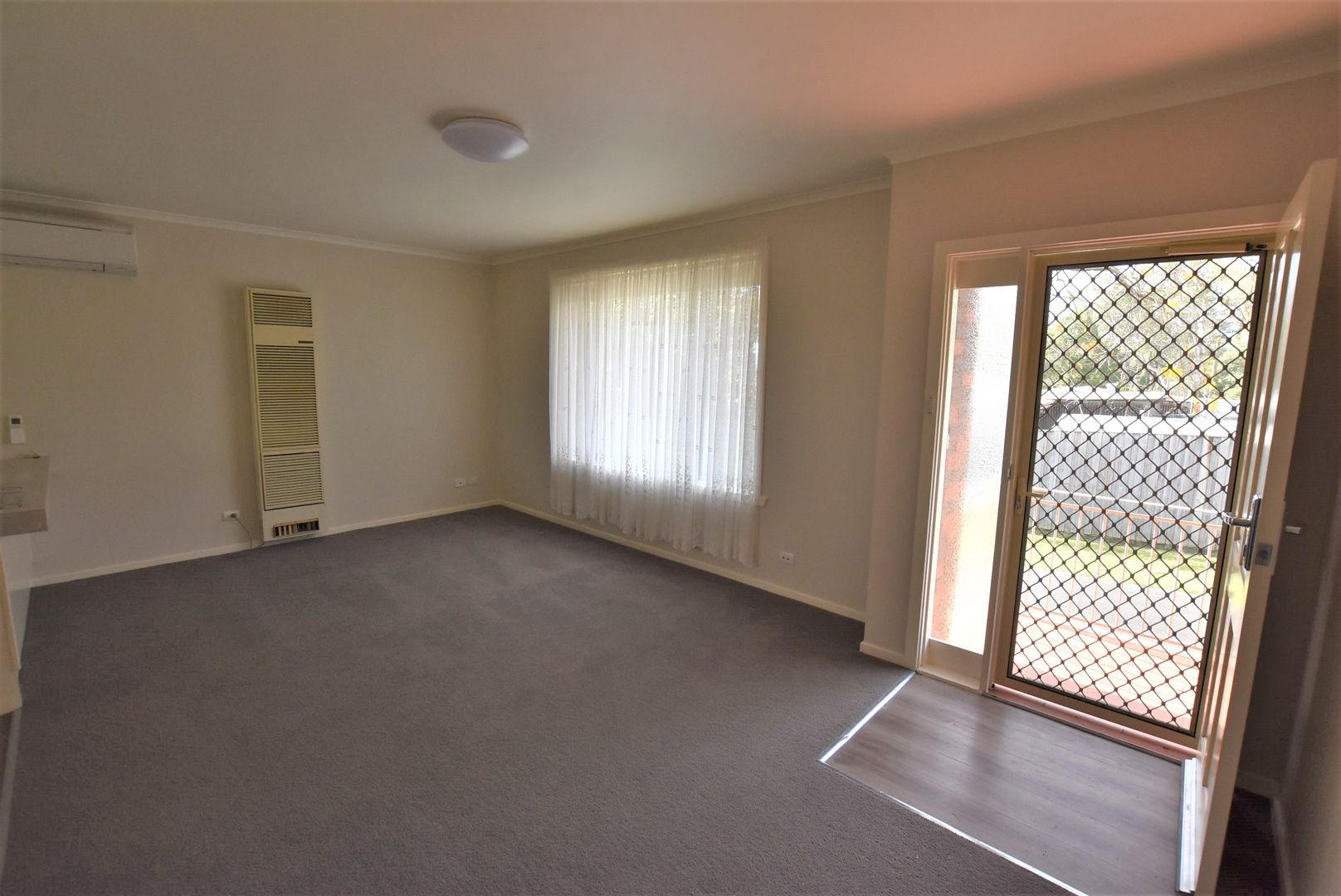 2/21 South St, Moe VIC 3825, Image 2