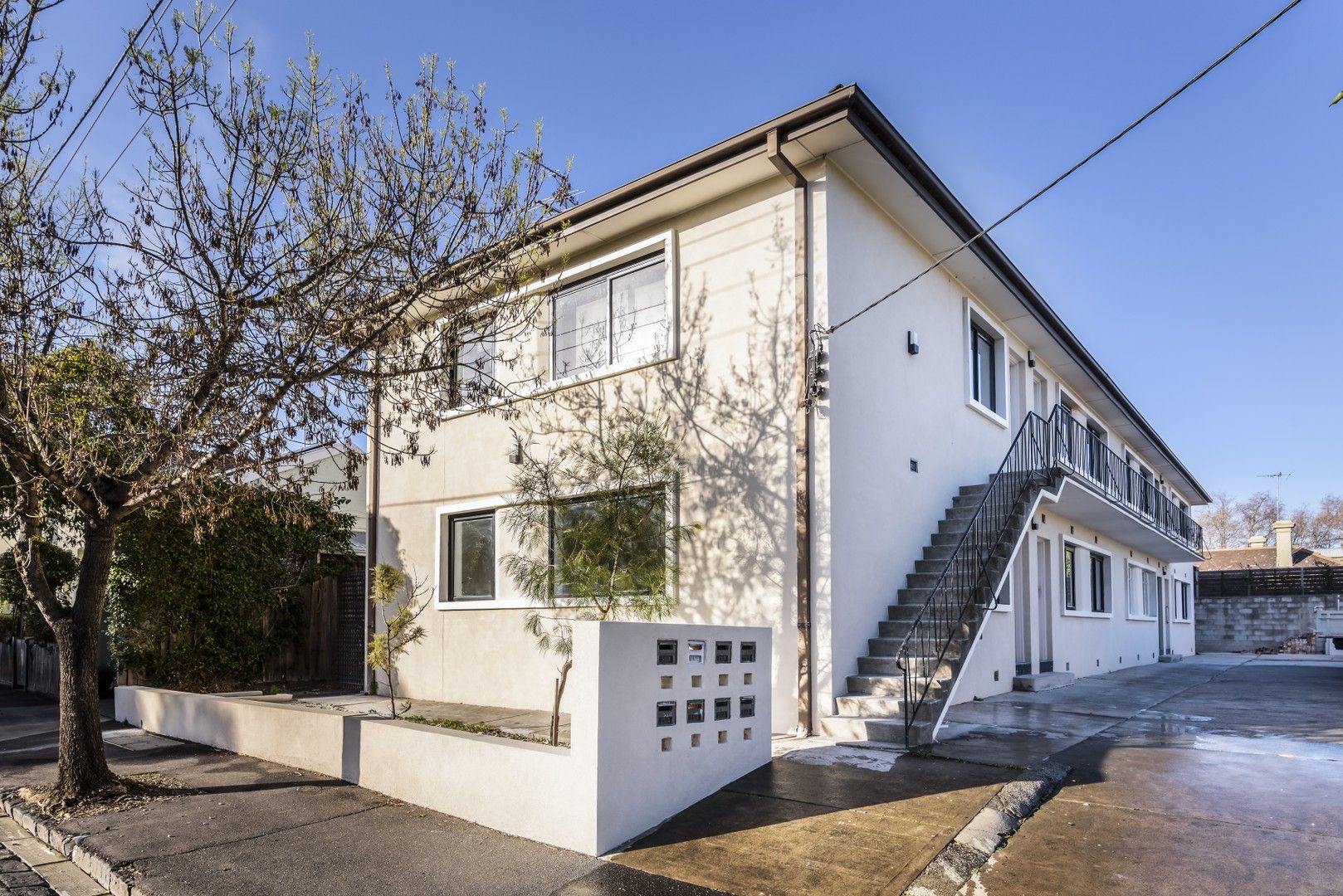 2 bedrooms Apartment / Unit / Flat in 3/26 Clarke Street PRAHRAN VIC, 3181