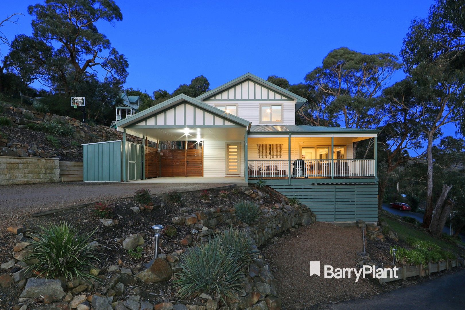 5 bedrooms House in 9 Fern Road UPPER FERNTREE GULLY VIC, 3156